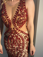 Imagem de Vestido Marsala com nude