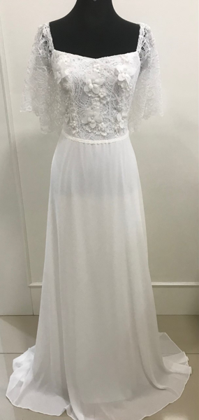 Imagem de Vestido branco longo em renda